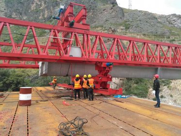 220噸架橋機案例